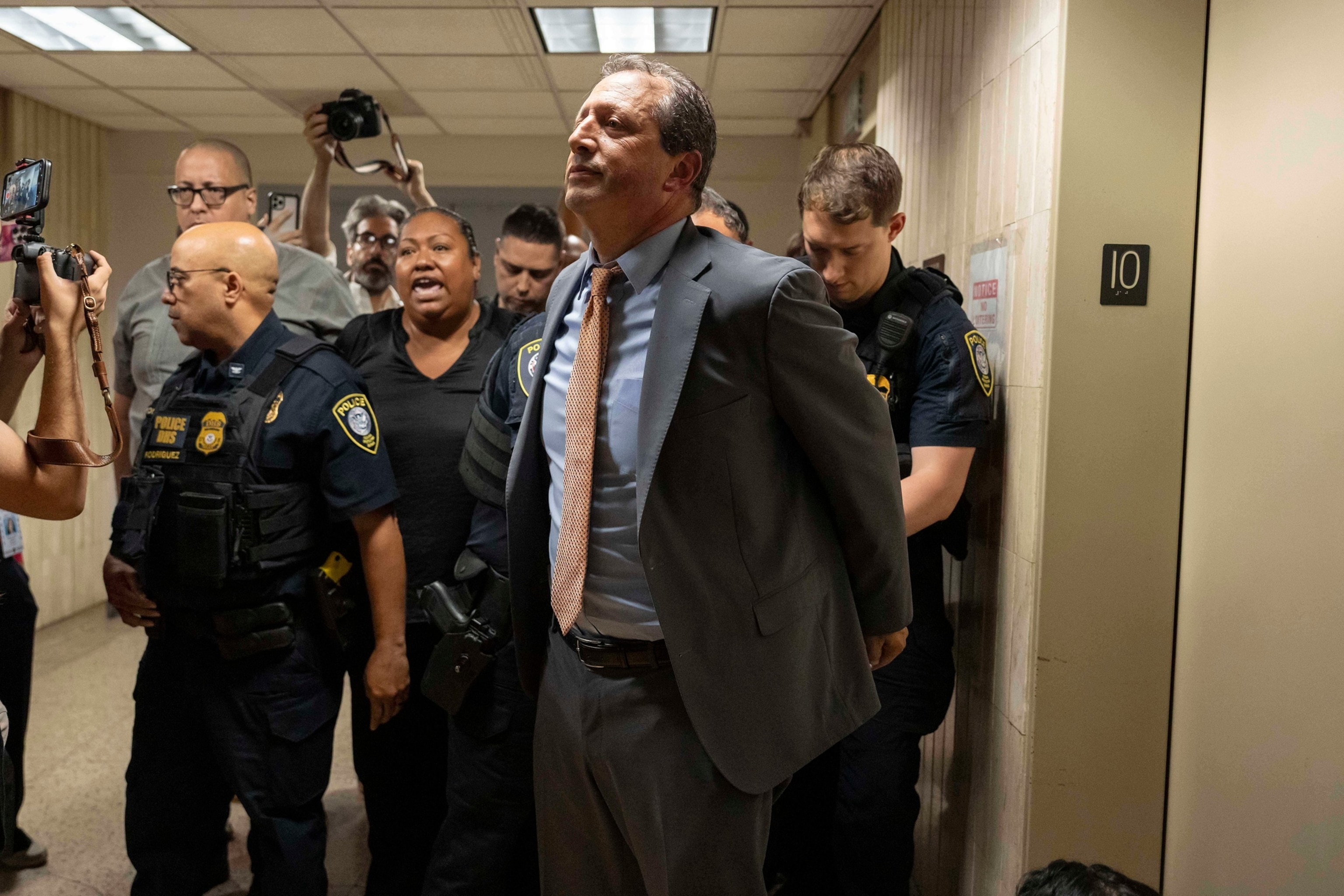 PHOTO: Immigration Arrests New York