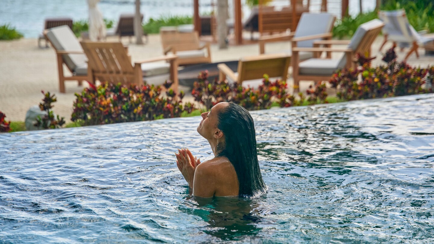 Tracee Ellis Ross offers tips on solo travel in new docuseries for Roku