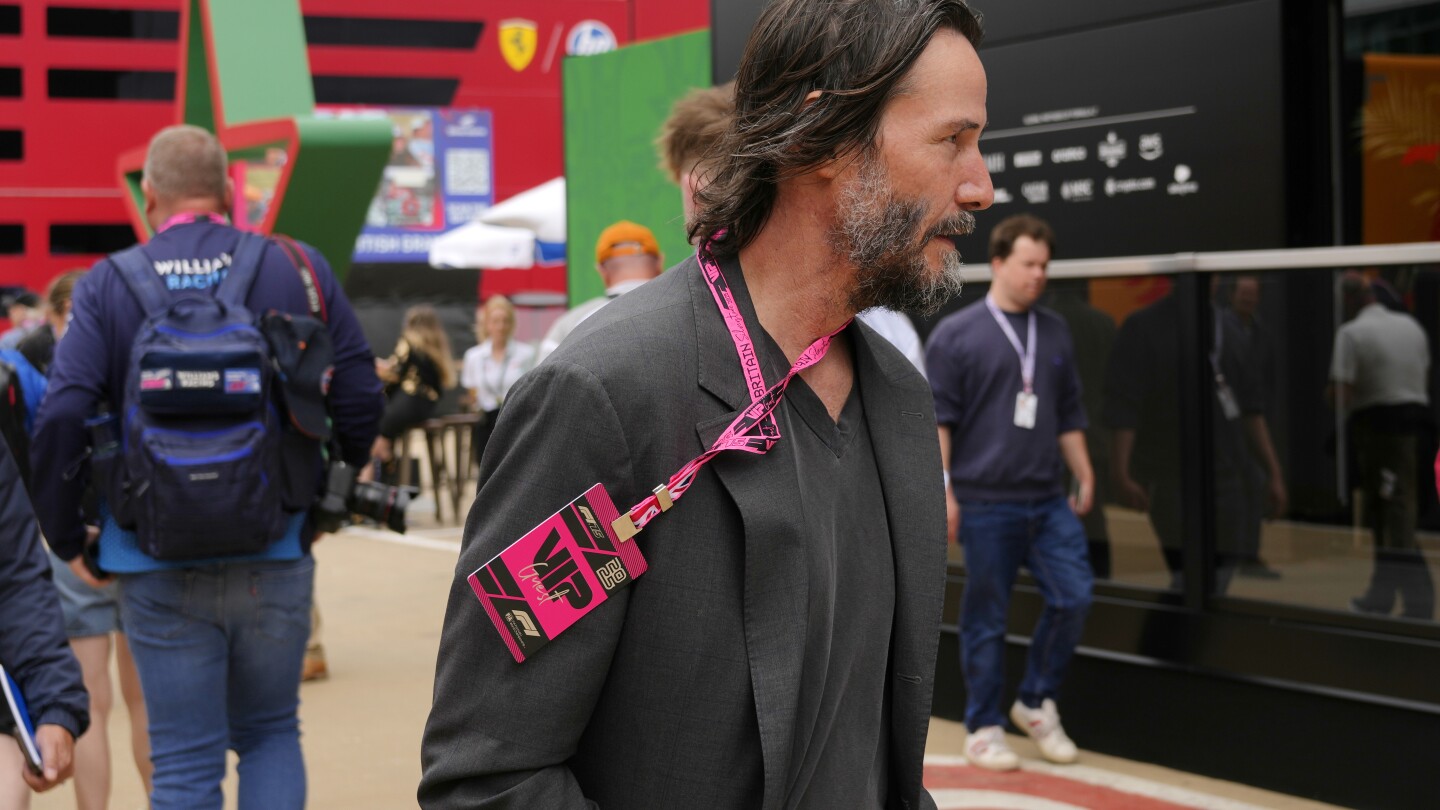 Chilean authorities recover Keanu Reeves’ stolen Rolex watches